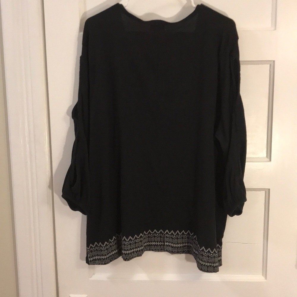 Women’s black rouge blouse - Picture 6 of 8